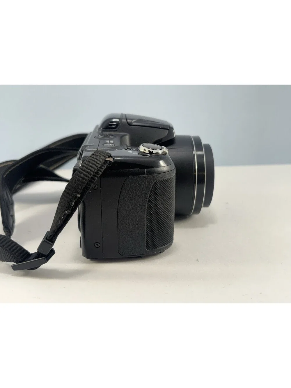 Nikon Coolpix L330 w/ Strap For Parts Or Repair - Missing Battery Door